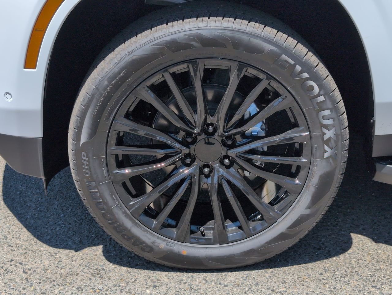 New 2026 Summit White Chevrolet LS image 33