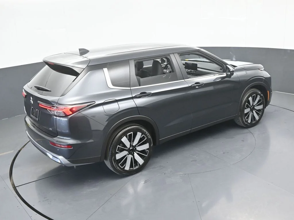 New 2026 Graphite Gray Mitsubishi SE 1.5T 2WD image 54