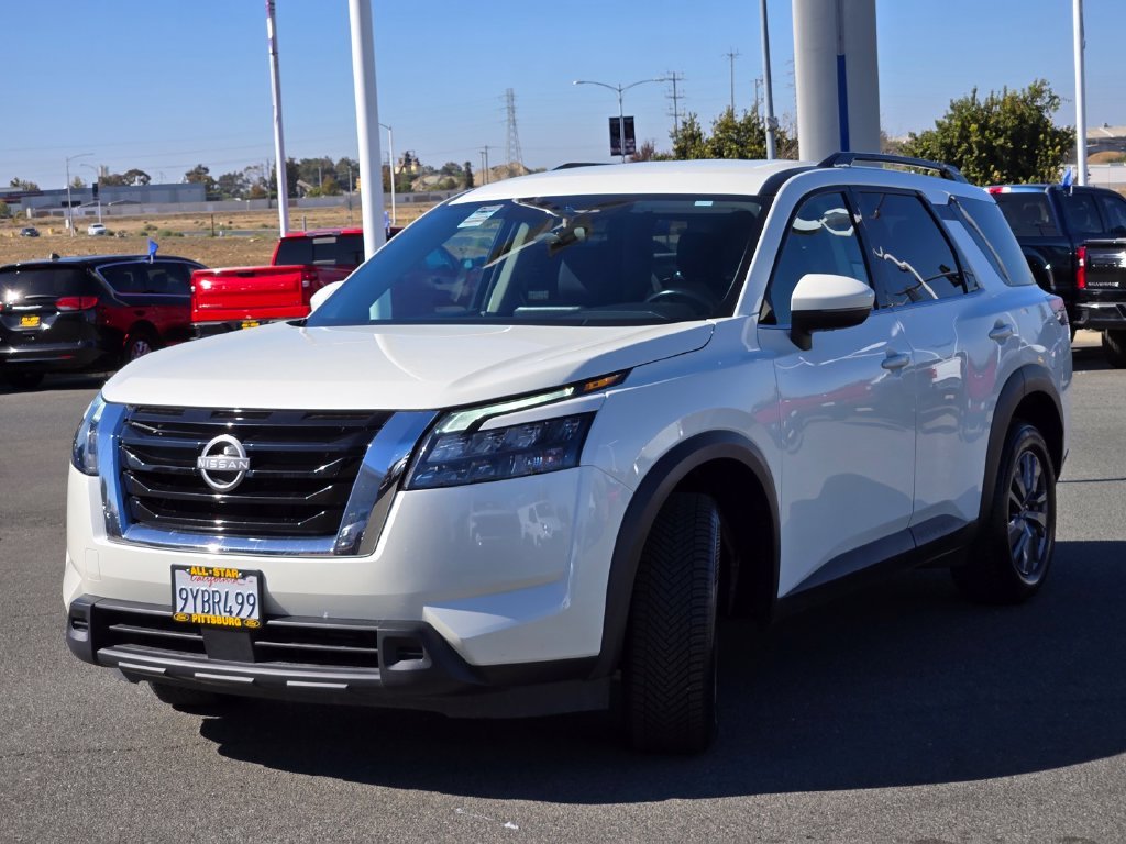 Certified Used 2024 Pearl White Tri-Coat Nissan SV image 8