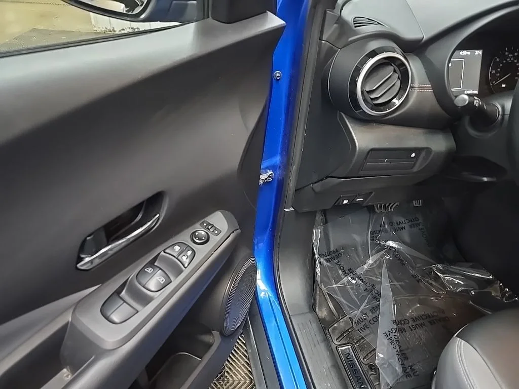 Used 2021 Blue Nissan SR image 30