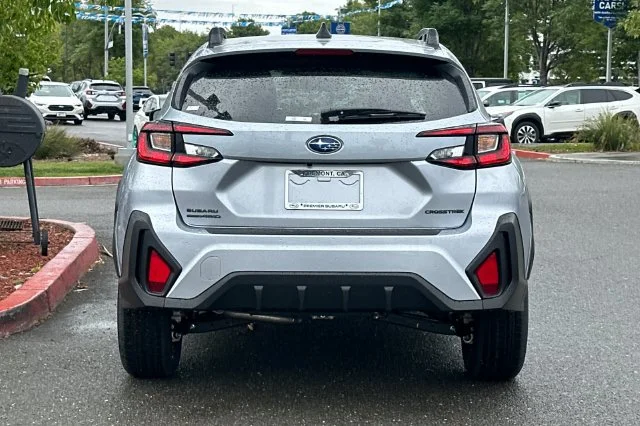 New 2026 ICE SILVER METALLIC Subaru Premium image 5
