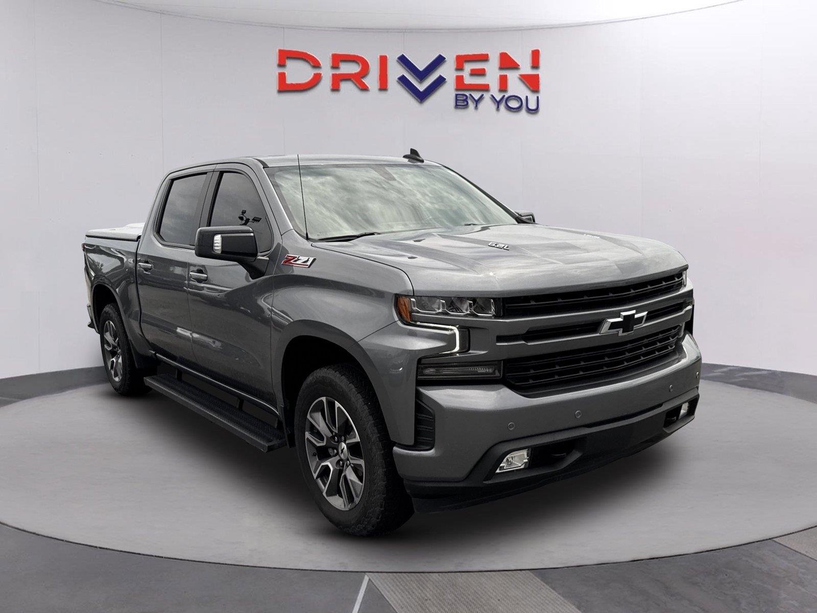 Used 2021 SATIN STEEL METALLIC Chevrolet RST image 2