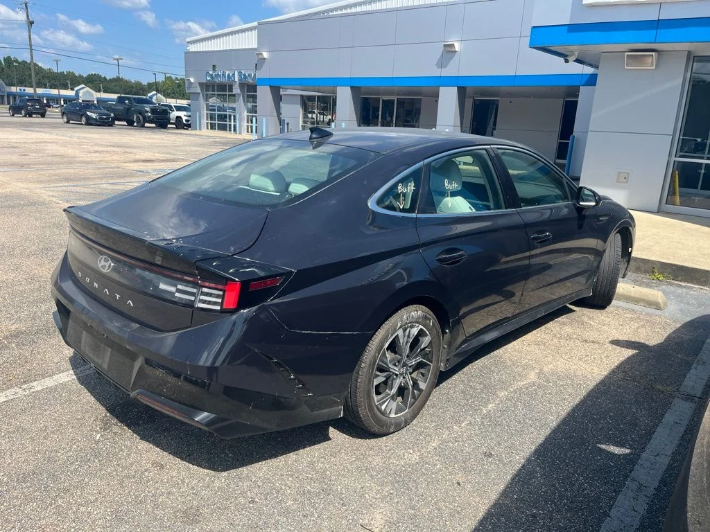 Used 2024 Carbon Blue Hyundai SEL image 3