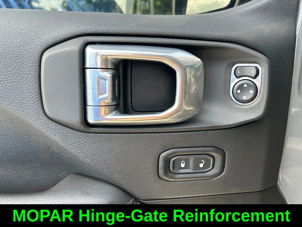 Used 2022 Gray Jeep Unlimited Rubicon 392 image 39