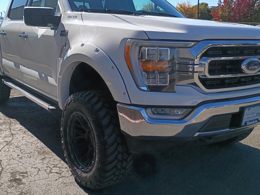 Used 2023 White Ford XL image 12