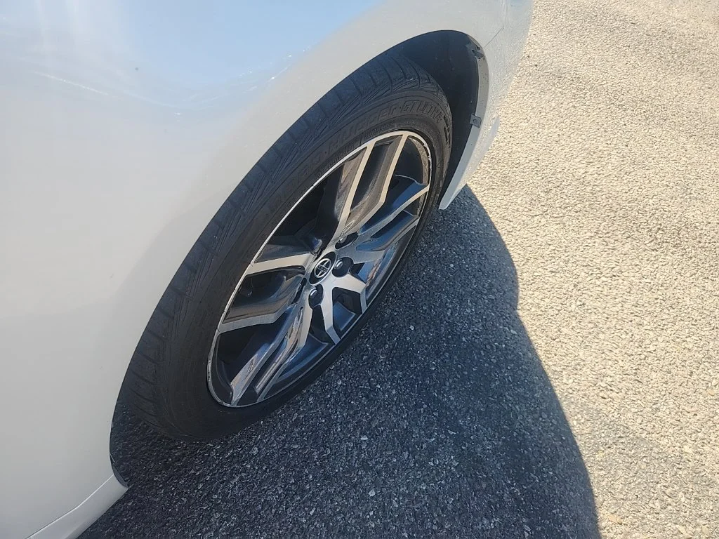 Used 2016 White Scion Base image 15