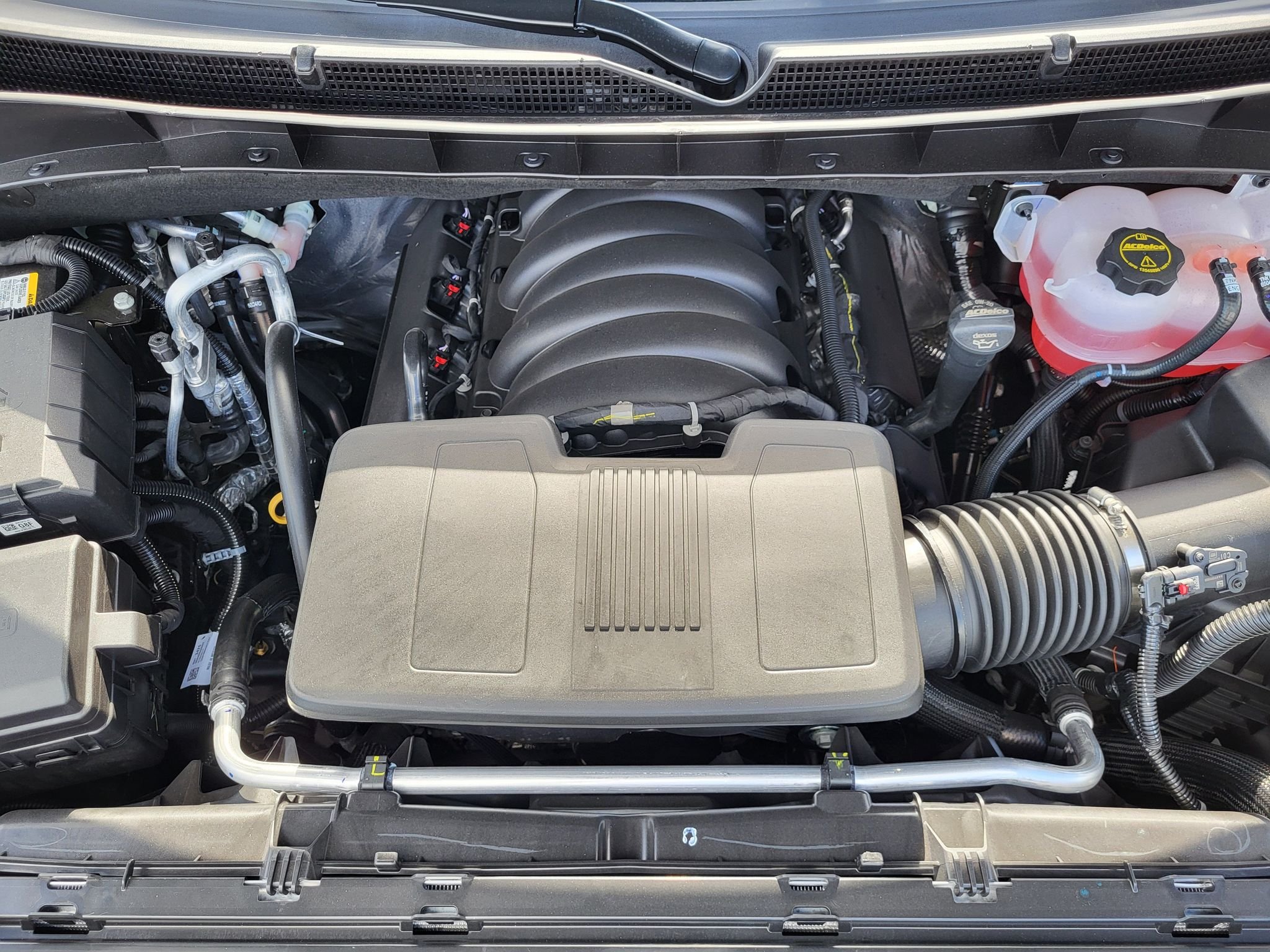 2026 GMC Yukon XL AT4 - Photo 13