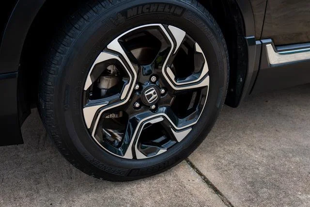 Used 2018 Black Honda Touring image 14