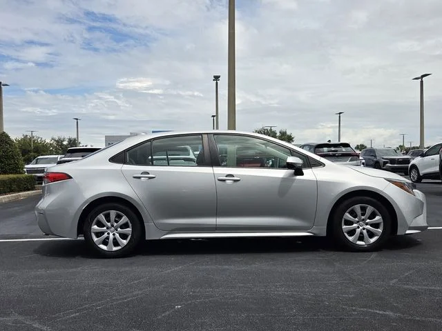 Used 2020 Silver Toyota LE image 7