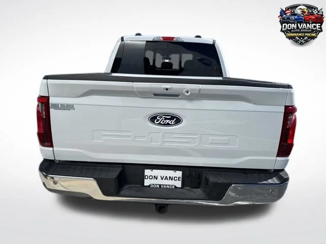 New 2025 Oxford White Ford XLT image 40