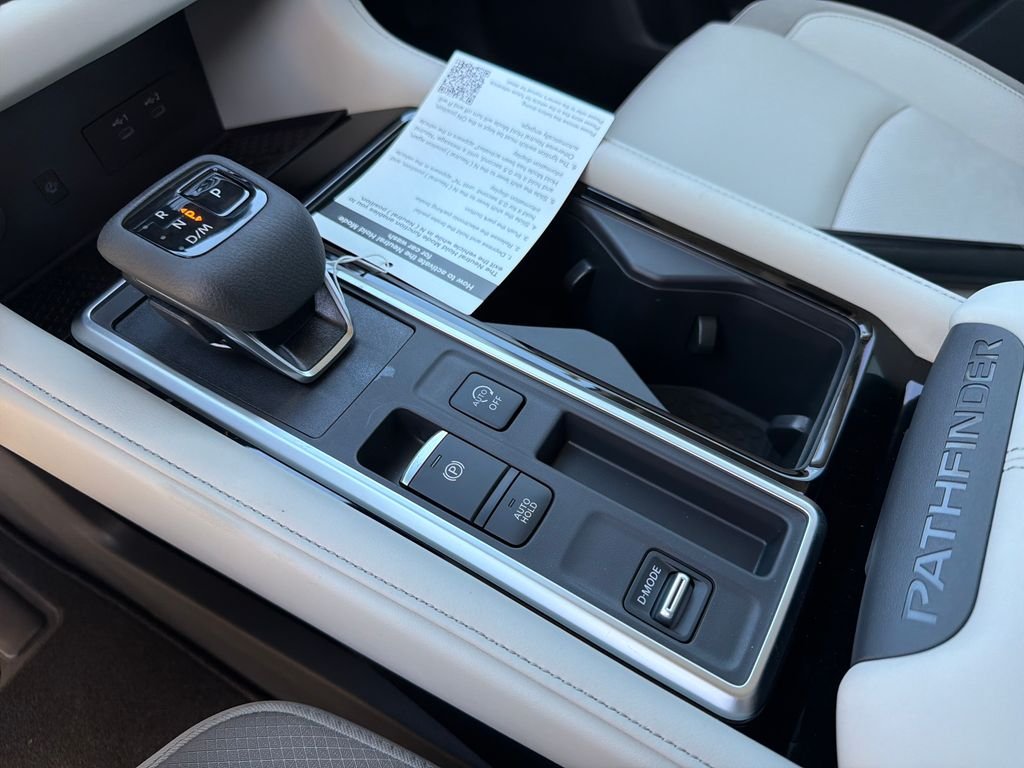 New 2026 Nissan Pathfinder SL 4D Sport Utility