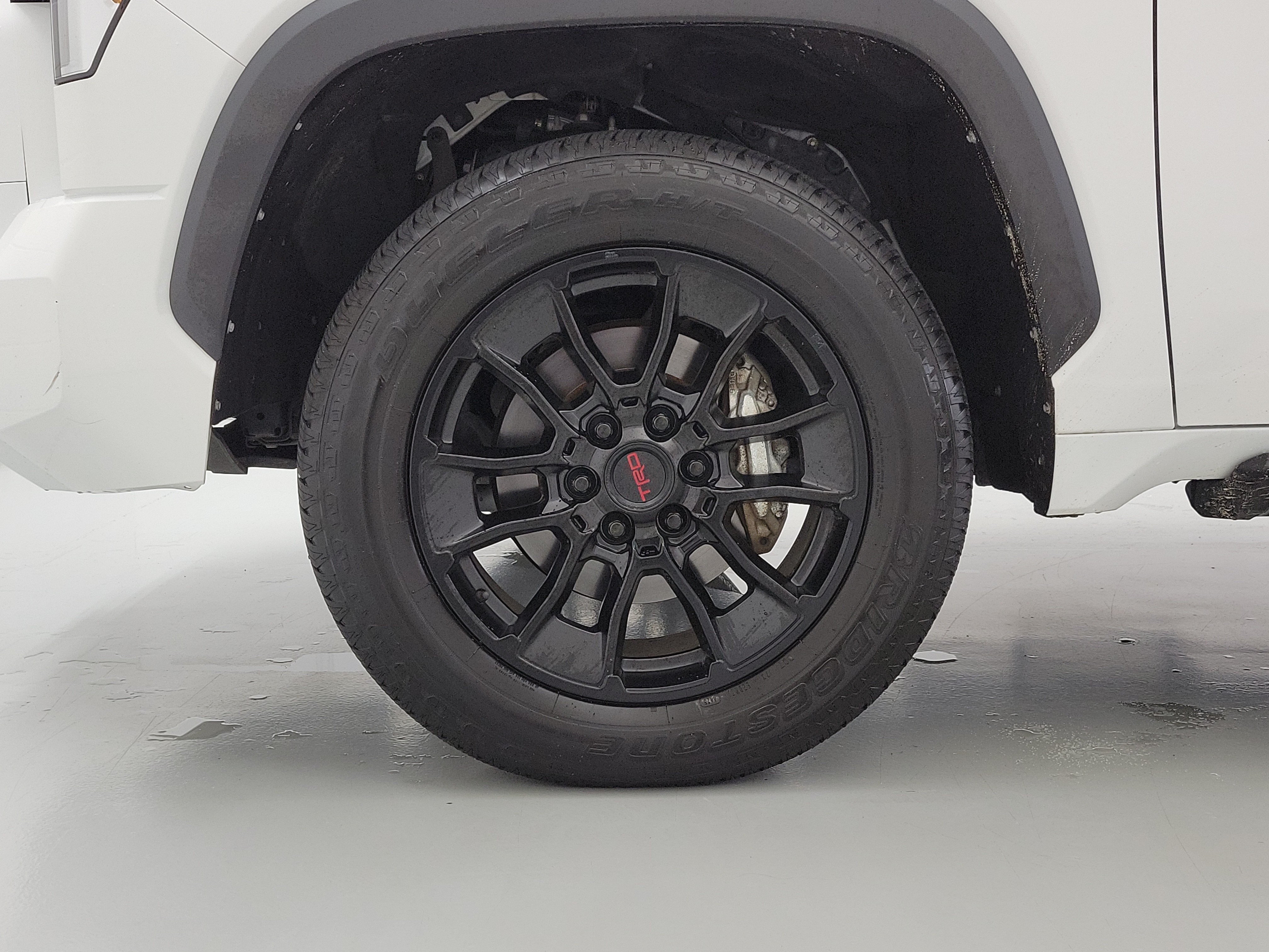 Used 2023 Ice Cap Toyota SR5 image 10