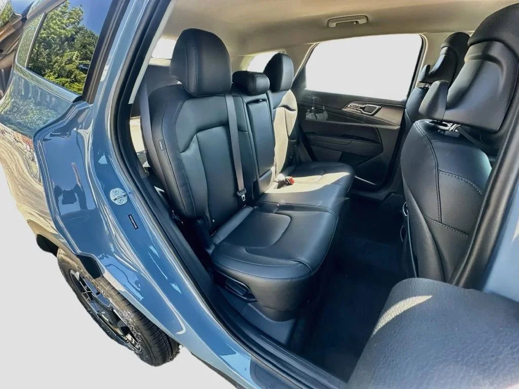 New 2027 Heritage Blue Kia EX image 25