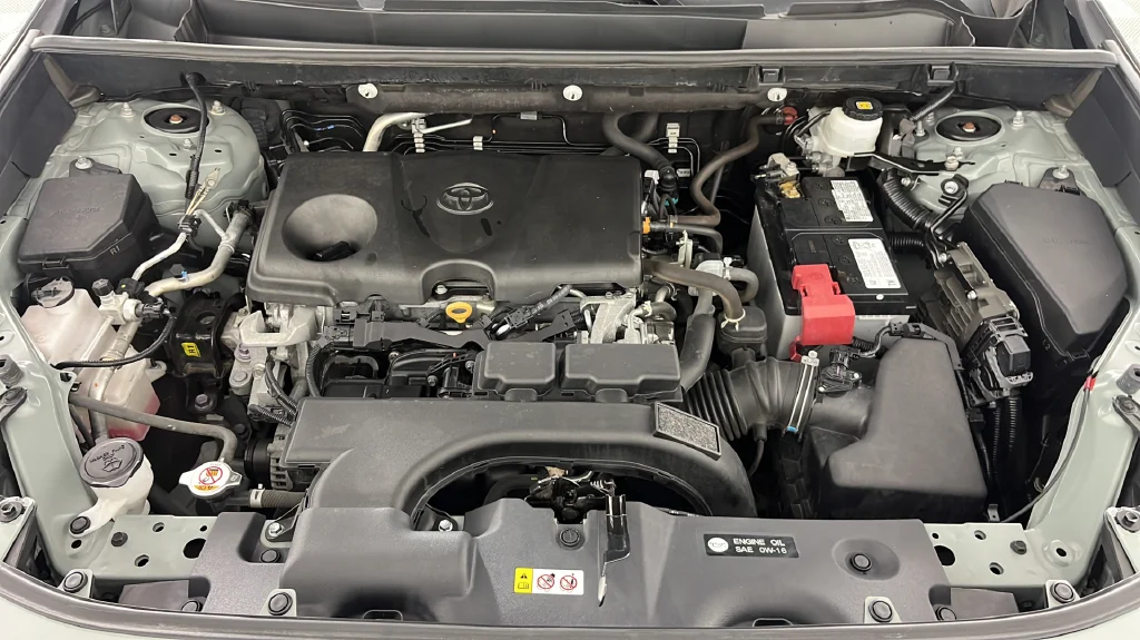 Used 2020 Green Toyota XLE image 39