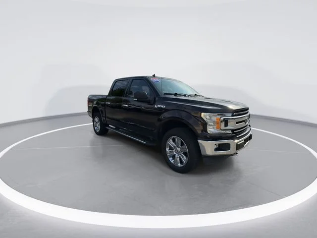 Used 2020 Red Ford XLT image 1