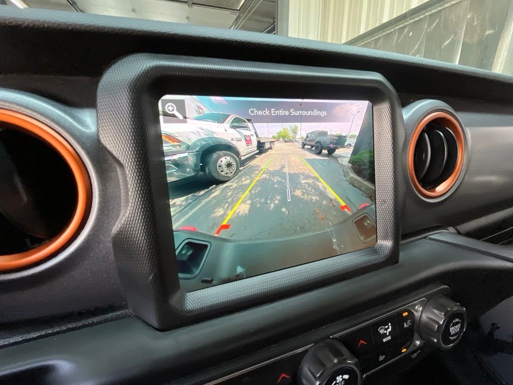 Used 2022 Gray Clearcoat Jeep Mojave image 37