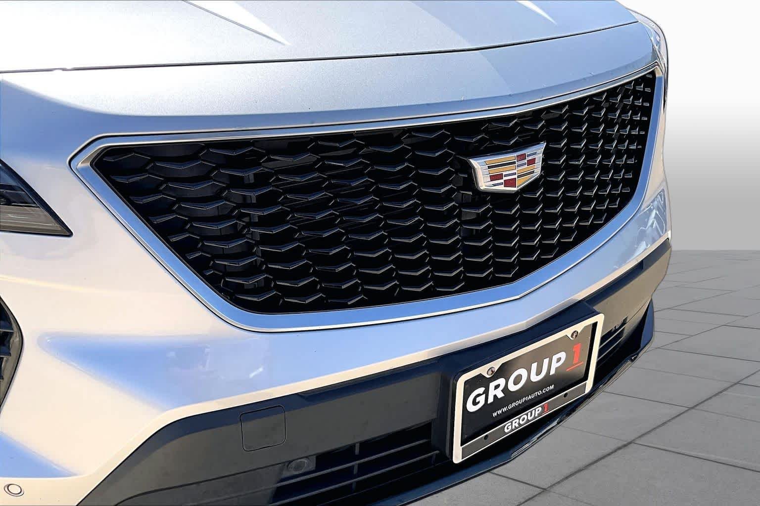 Used 2020 Radiant Silver Metallic Cadillac FWD Sport image 30