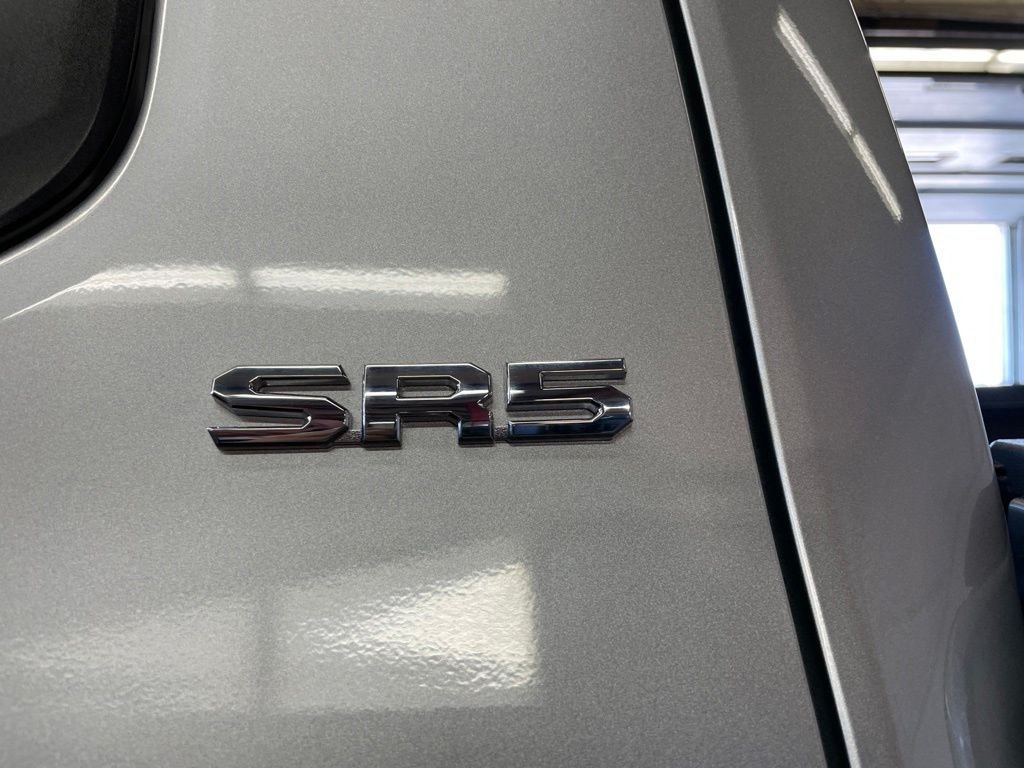 2026 Toyota Tacoma SR5 - Photo 11