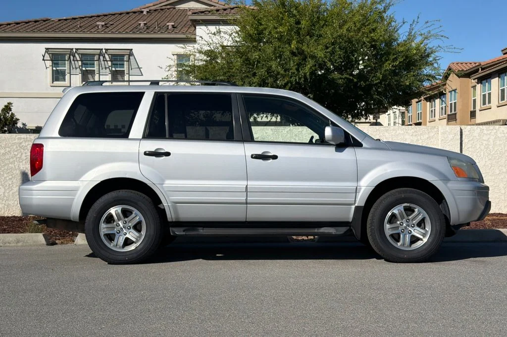 Used 2003 Starlight Silver Metallic Honda EX-L image 3
