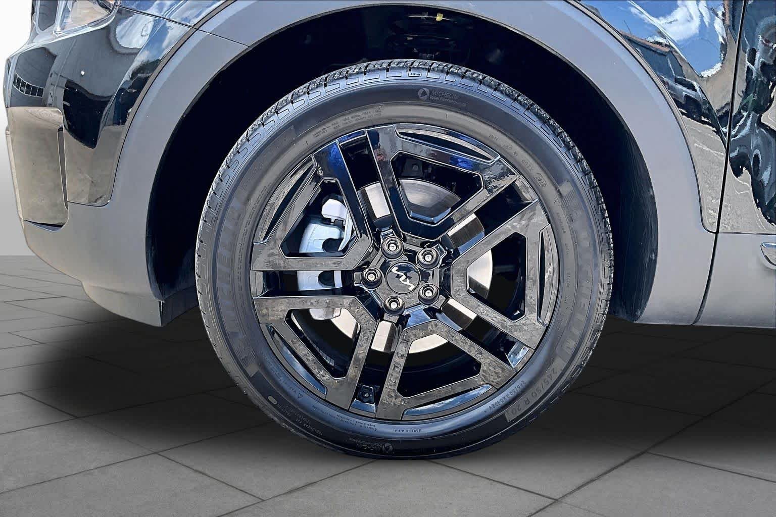 Certified Used 2024 Ebony Black Kia SX Prestige X-Line image 11