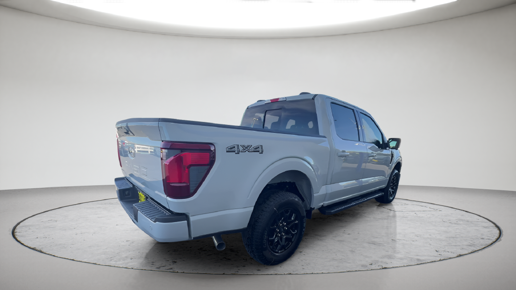 New 2026 Avalanche Ford XLT image 7