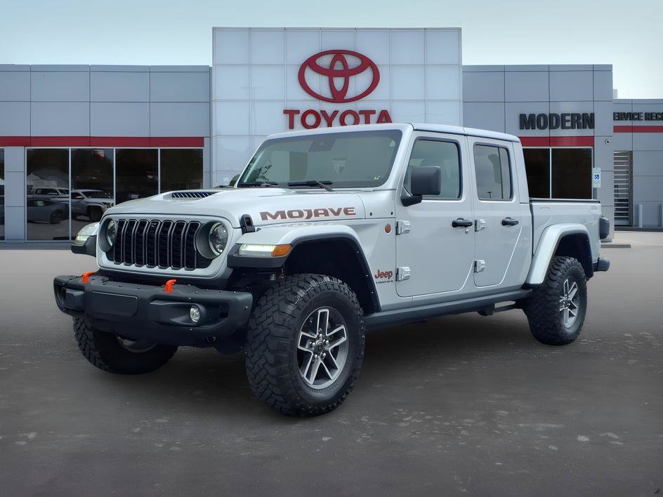 Used 2024 Silver Zynith Clearcoat Jeep Mojave X image 1