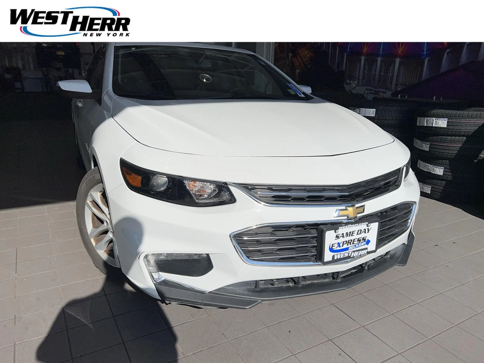 Used 2018 Summit White Chevrolet LT image 1