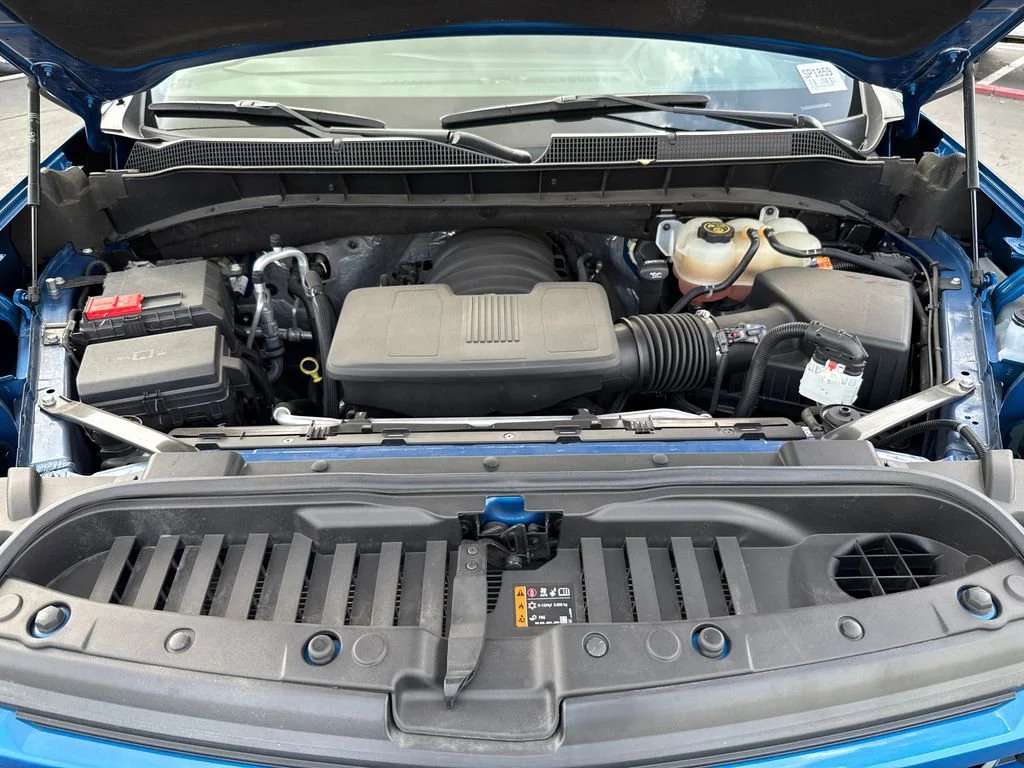 Used 2022 Glacier Blue Metallic Chevrolet RST image 8