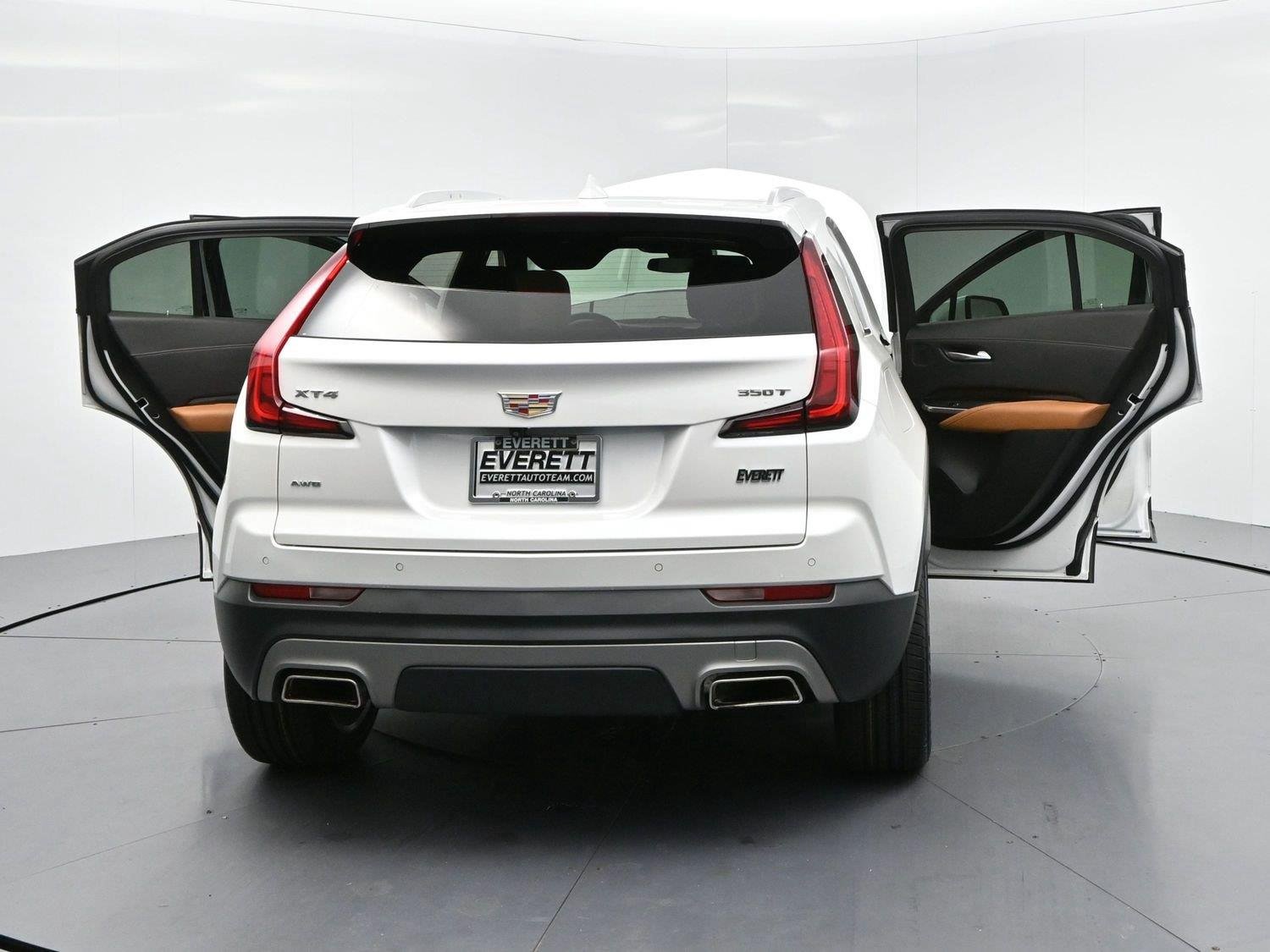 Used 2023 CRYSTAL WHITE TRICOAT Cadillac AWD Premium Luxury image 44