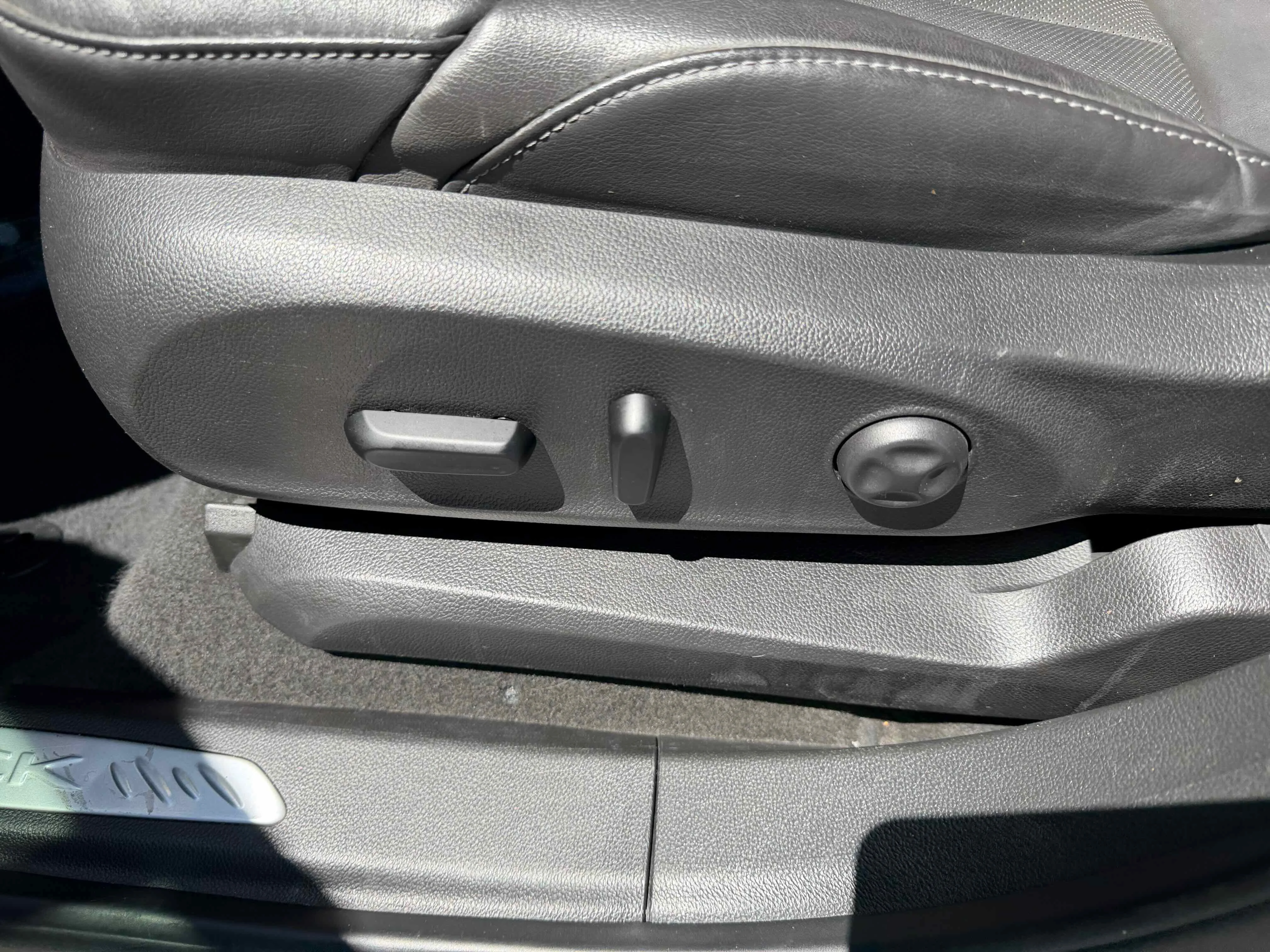Used 2019 Ebony Twilight Metallic Buick Premium II image 14