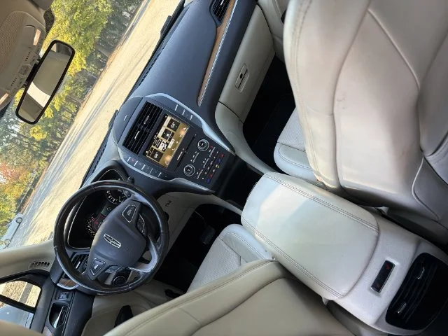 Used 2016 White Lincoln Reserve image 21