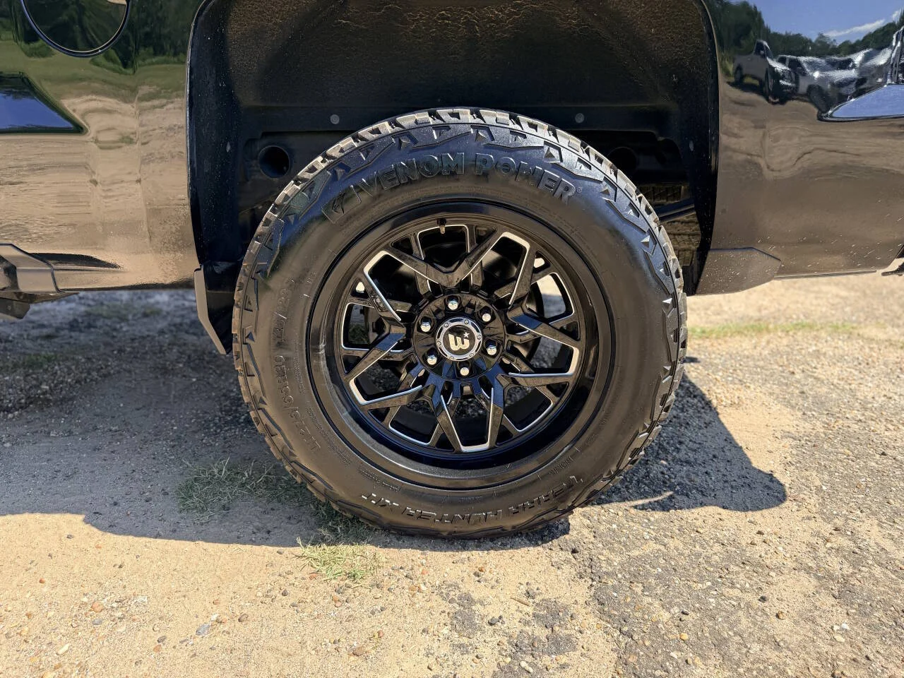 Used 2018 Black Chevrolet LTZ Z71 4x4 4dr Crew Cab 5.8 ft. SB image 11