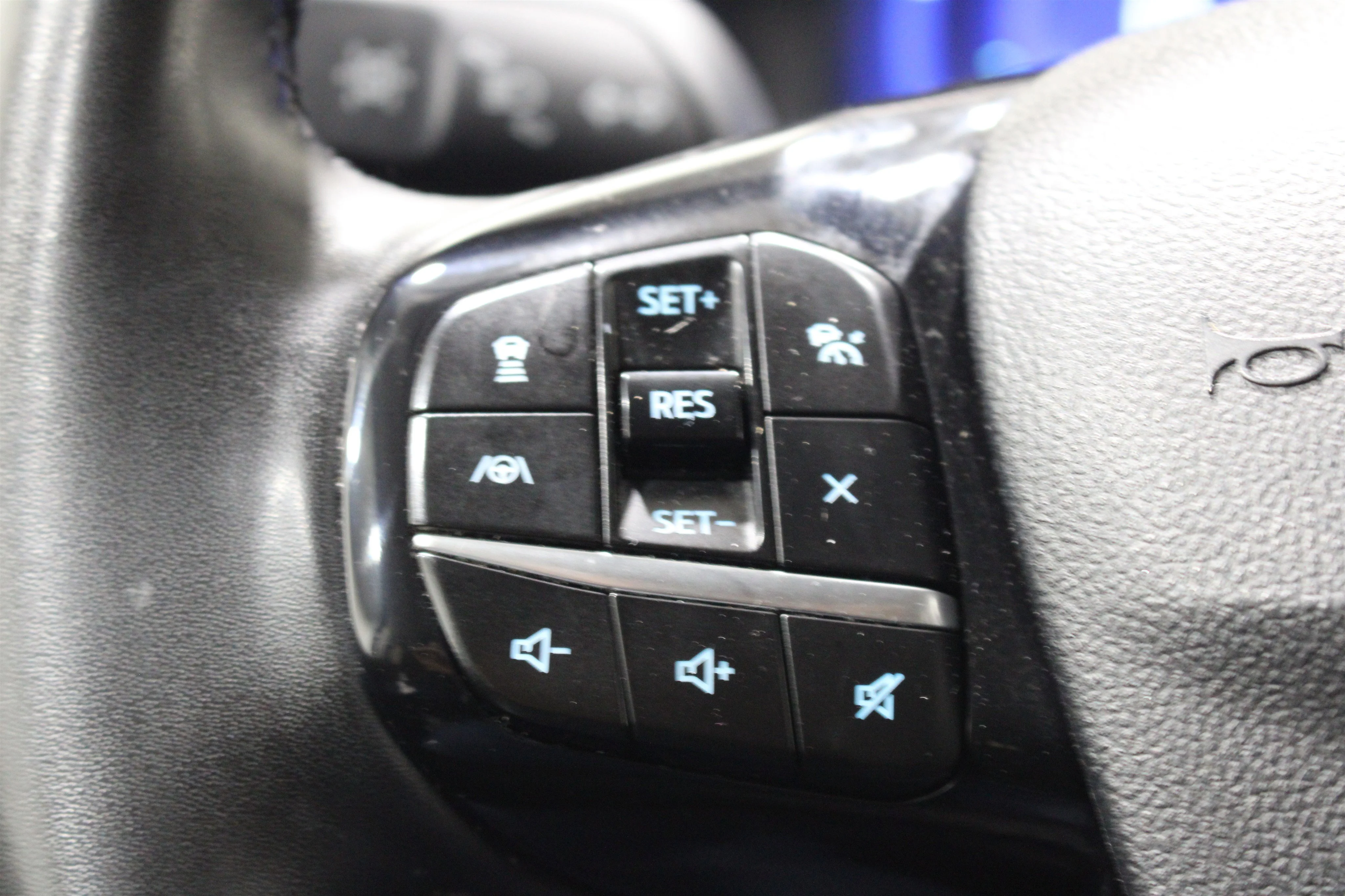 2022 Ford Escape SEL - Photo 11