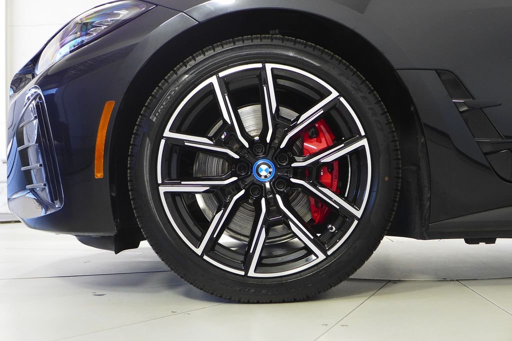 Used 2023 Black Sapphire Metallic BMW eDrive40 image 5
