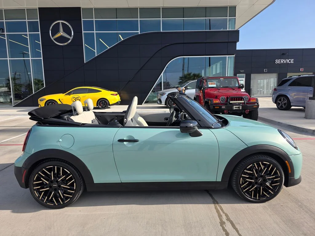 Used 2026 Green MINI Base image 11