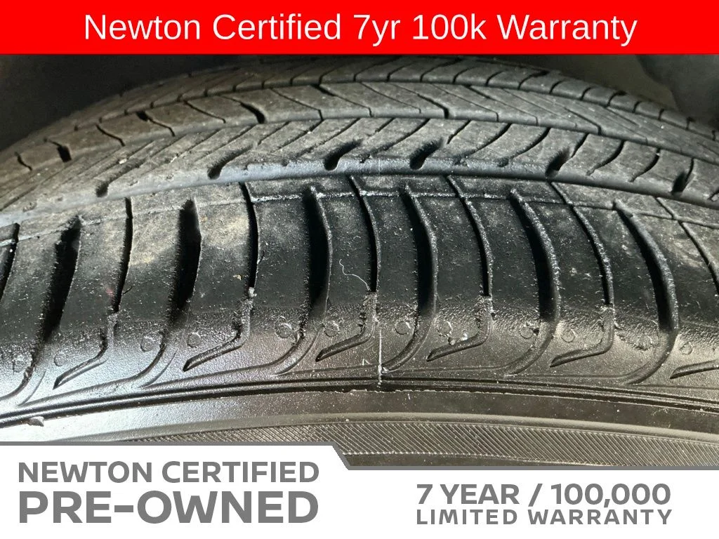 Certified Used 2025 Gun Metallic Nissan 2.5 SV image 41