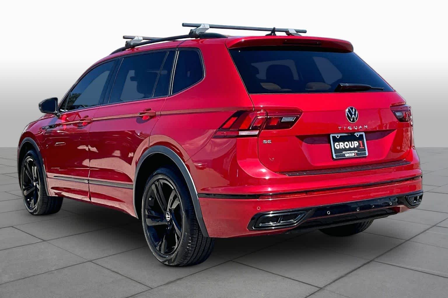 Used 2024 Kings Red Metallic Volkswagen SE R-Line Black image 12