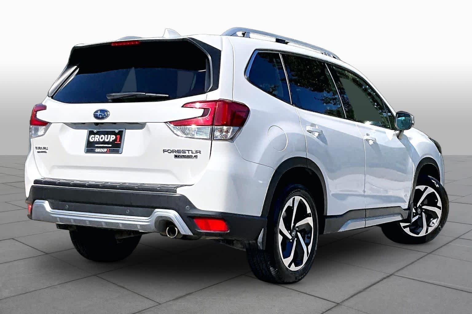 Used 2022 Crystal White Pearl Subaru Touring image 13