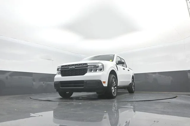 Used 2024 White Ford XLT image 36