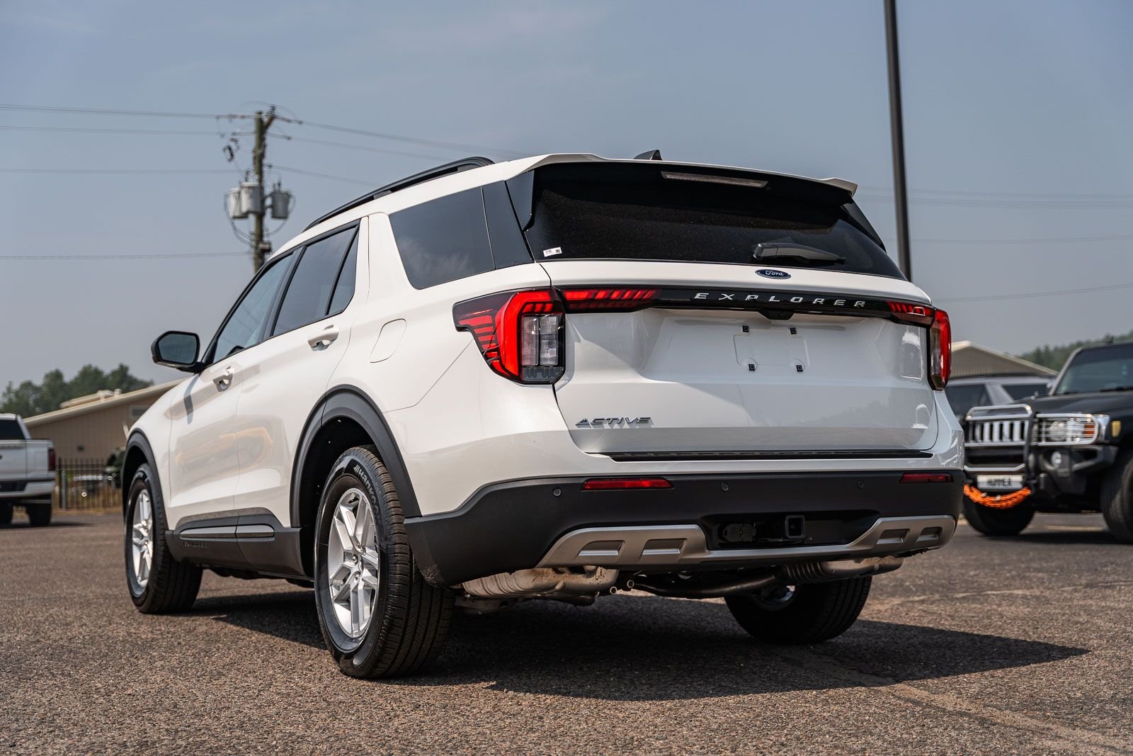 New 2026 Star White Metallic Tri-Coat Ford Active image 3