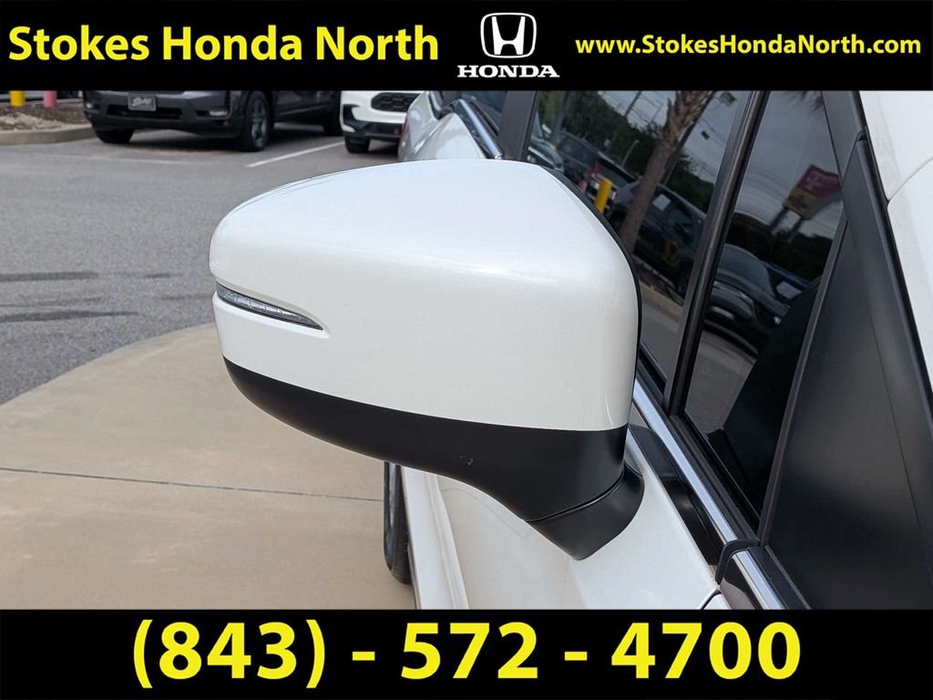 Used 2020 White Honda EX-L image 14