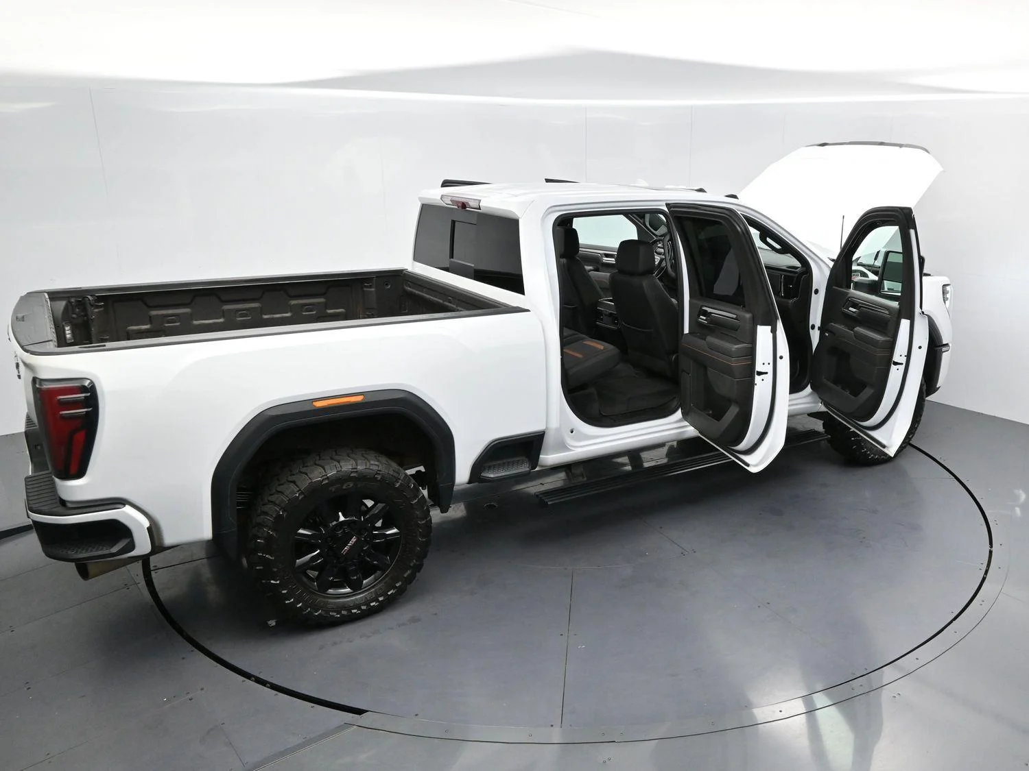 Used 2024 Summit White GMC AT4 image 43