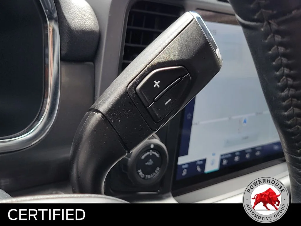 Used 2022 White Ford Lariat image 31