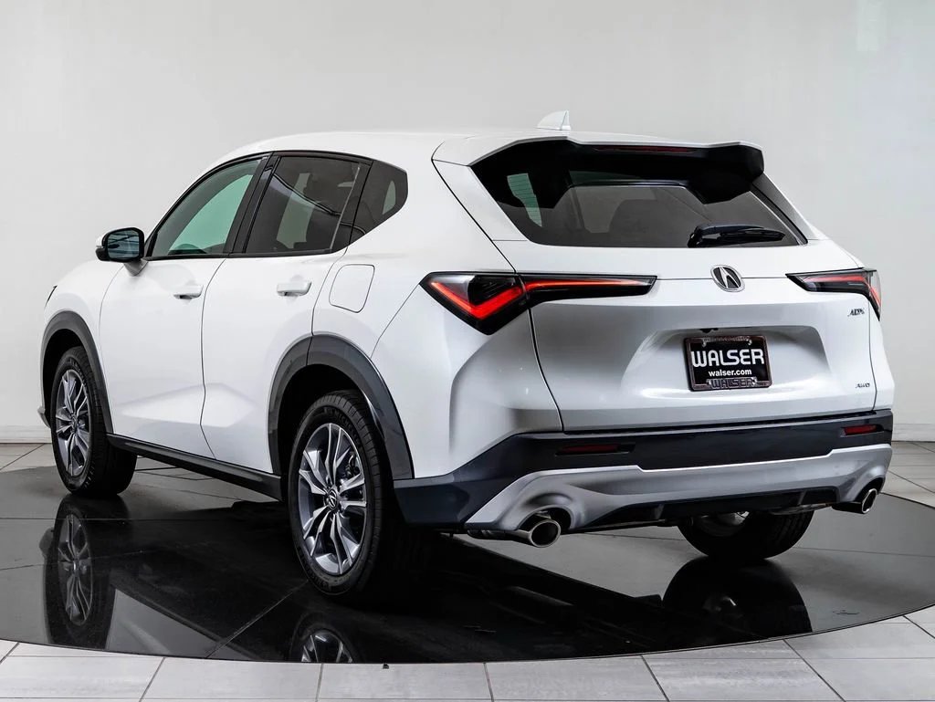 Used 2025 Platinum White Pearl Acura  image 6