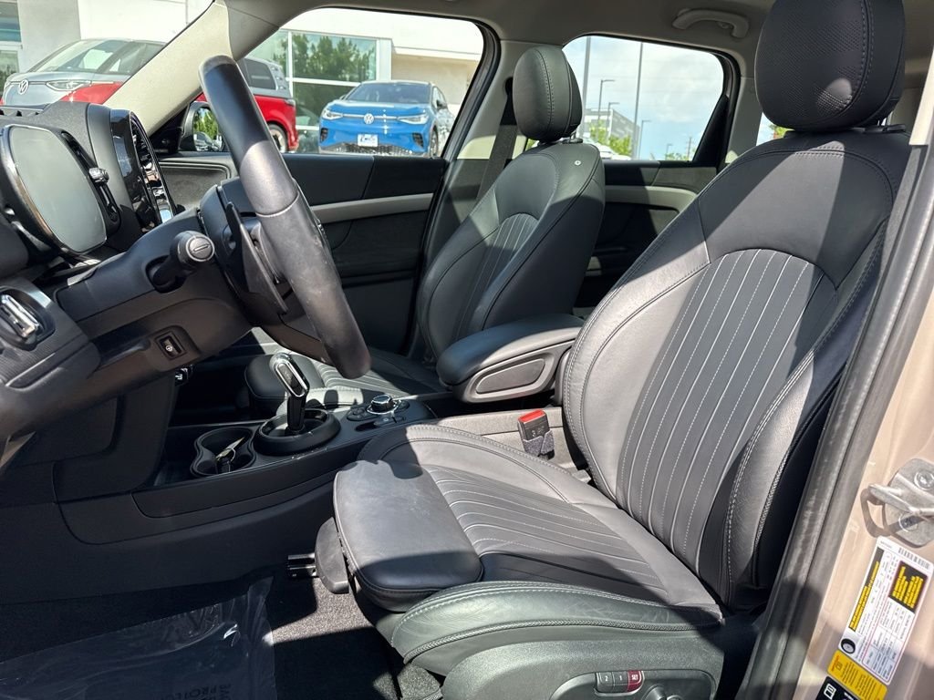 Used 2022 Gray Metallic MINI  image 9
