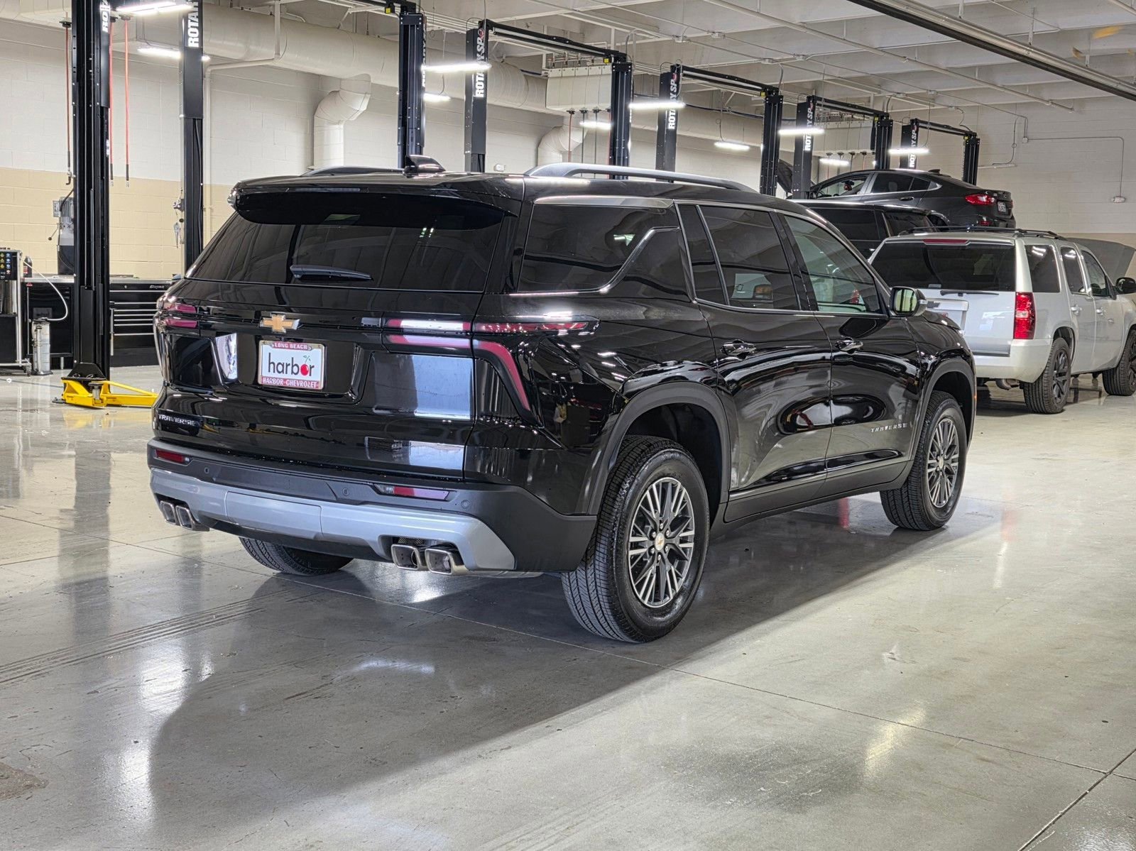 2026 Chevrolet Traverse LT - Photo 7