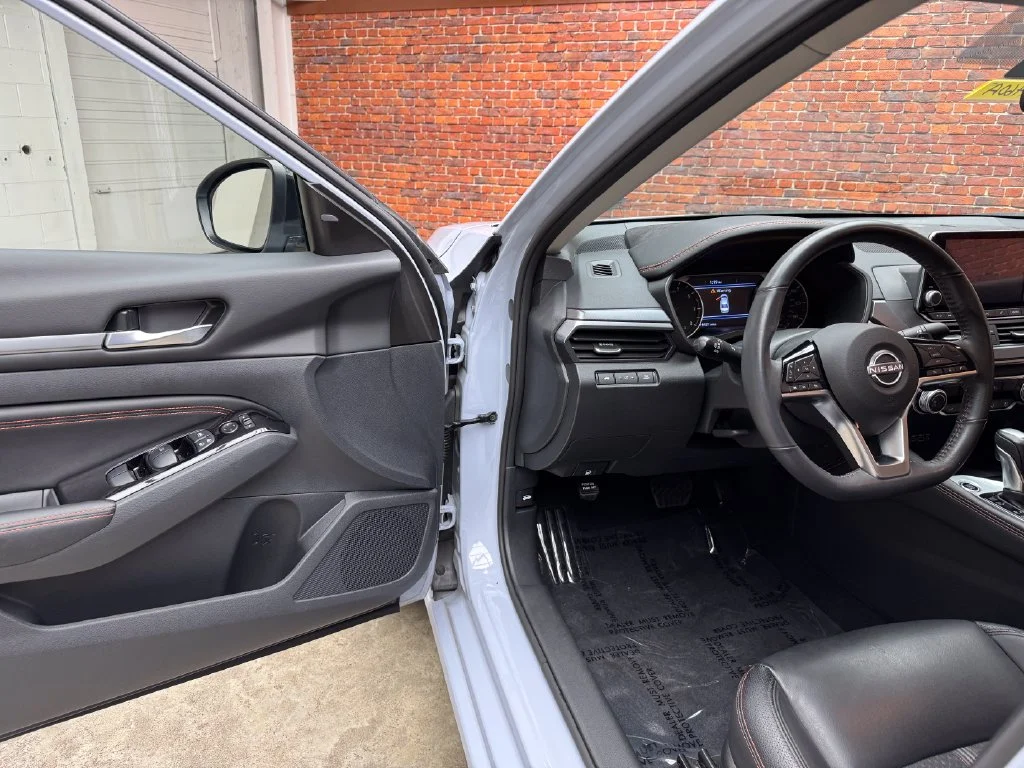 Certified Used 2023 Gray Sky Pearl Nissan 2.5 SR image 8