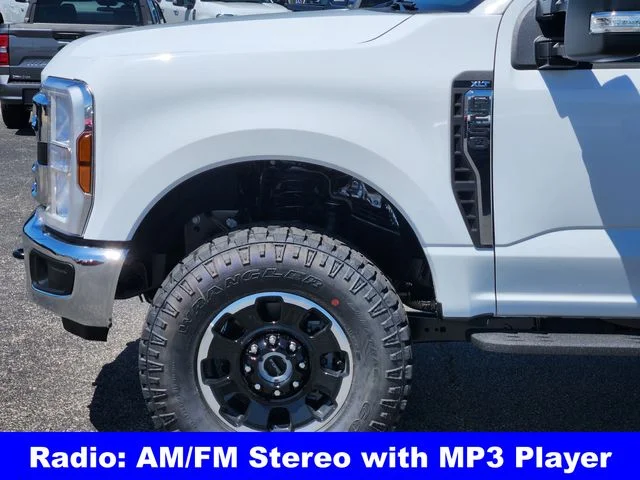 New 2026 Oxford White Ford F-250® XLT image 9