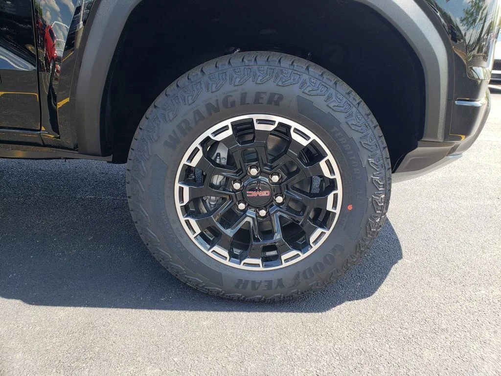 New 2026 Onyx Black GMC 4WD AT4 image 20