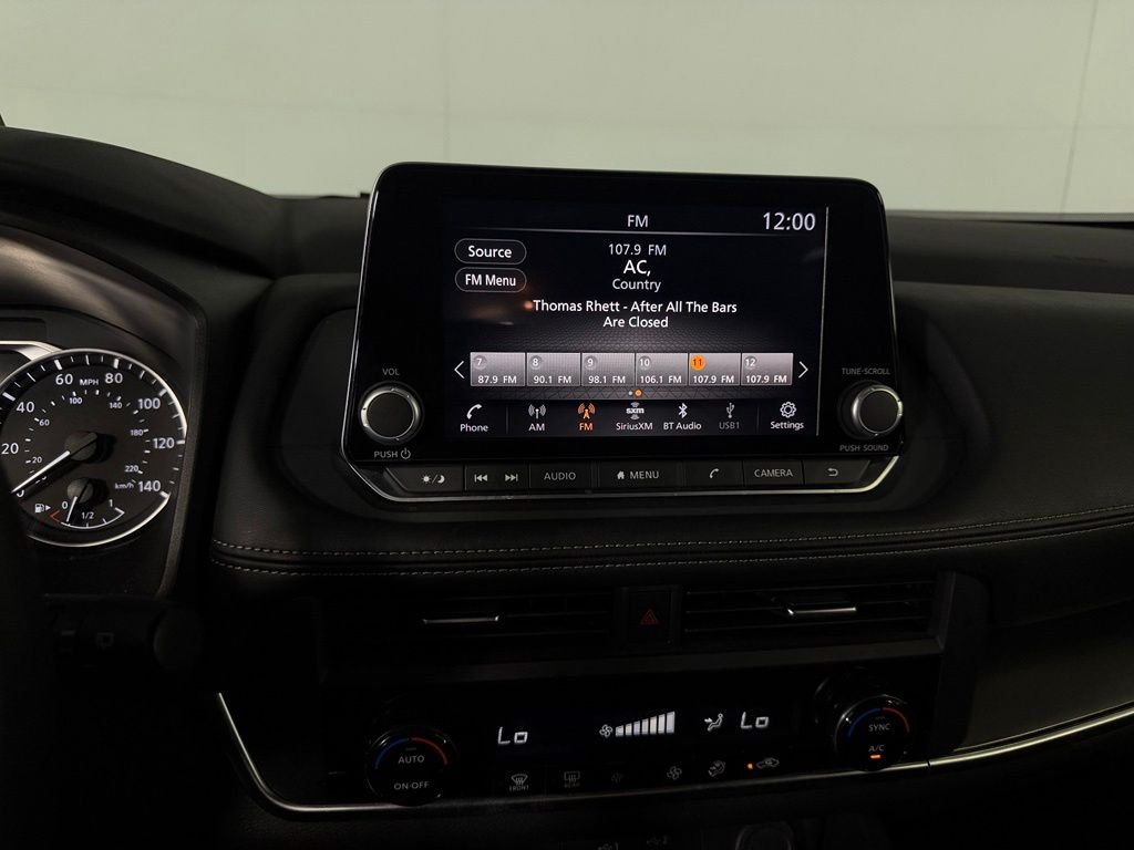 2025 Nissan Rogue SV - Photo 17